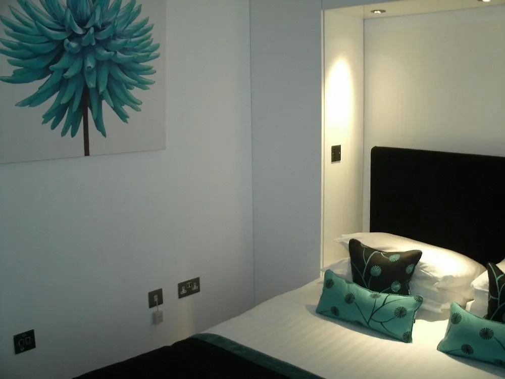Tower Bridge London Apartments United Kingdom