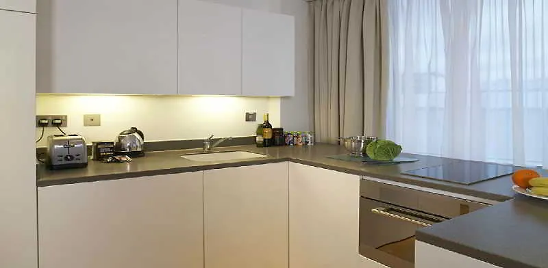 Tower Bridge London Apartments 3*,